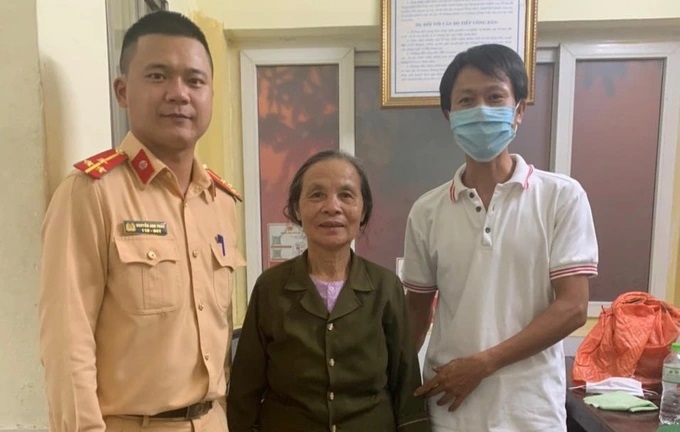 Cụ bà 72 tuổi bị lẫn đi từ Thái Bình lên Hà Nội tìm con trai