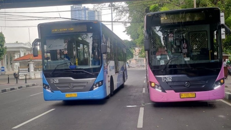 Indonesia giới thiệu xe buýt hồng dành riêng hành khách nữ