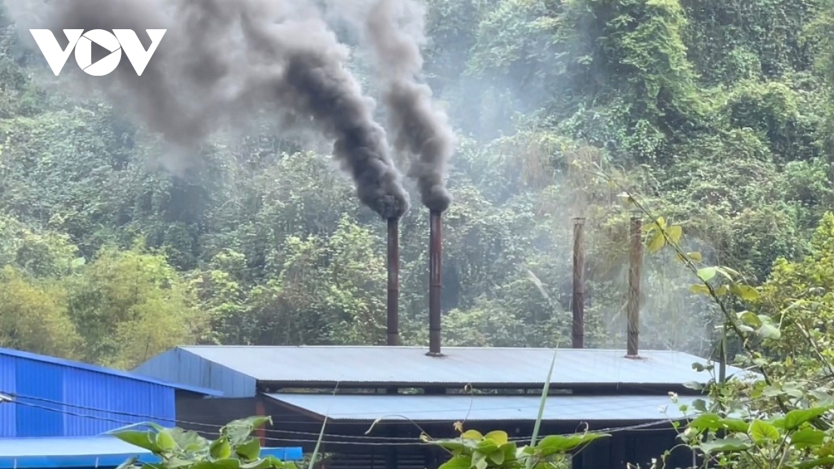 Dấu hiệu ô nhiễm môi trường từ Nhà máy Xi măng Bắc Kạn
