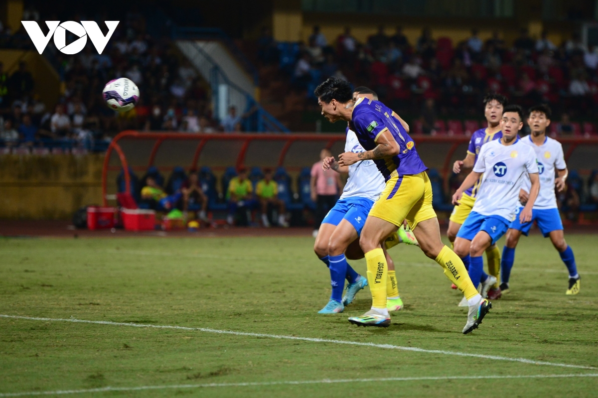 van quyet va van hau toa sang giup ha noi fc dai thang nam Dinh hinh anh 4