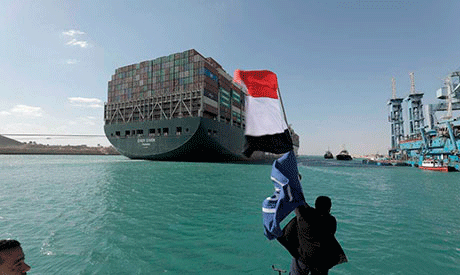Tiếp tục đàm phán bồi thường tàu mắc cạn ở Suez. Ảnh: Ahramonline