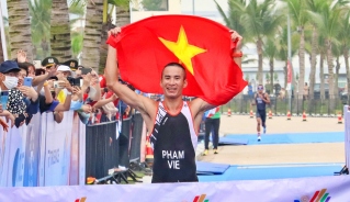Phạm Tiến Sản "mở hàng" HCV cho đoàn thể thao Việt Nam trong ngày thi đấu hôm nay 15/5 (Ảnh: Trường Giang).
