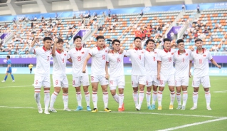  HLV Hoàng Anh Tuấn đặt mục tiêu bất ngờ cho Olympic Việt Nam trước Iran và Saudi Arabia ở hai lượt trận tiếp theo tại bảng B môn bóng đá nam ASIAD 19 đang diễn ra tại Hàng Châu, Trung Quốc (Ảnh: CTV LL)