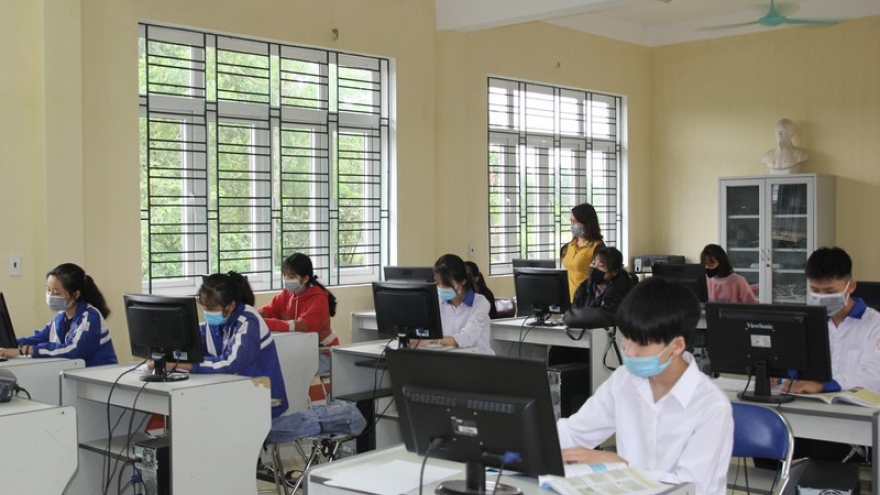 Ảnh: Học sinh Yên Bái hào hứng trở lại lớp học sau kỳ nghỉ dài