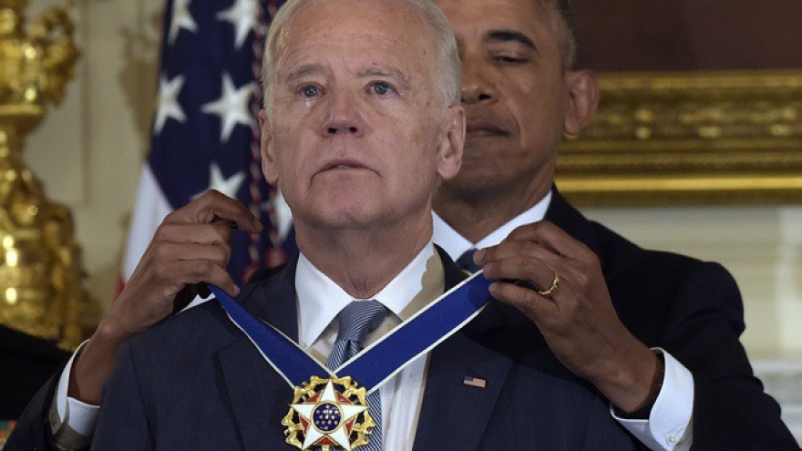 Cựu Tổng thống Mỹ Obama ủng hộ ông Joe Biden trong cuộc đua vào Nhà Trắng ​