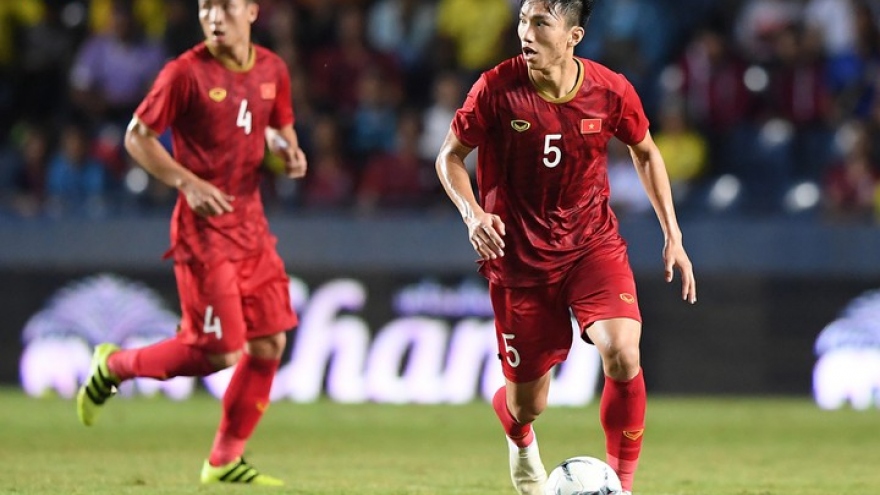 Hà Nội FC sẽ không "đánh bạc" với tương lai của Văn Hậu?