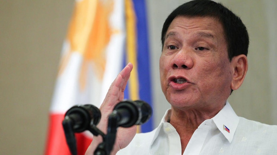 Tổng thống Philippines dọa áp đặt phong tỏa kiểu thiết quân luật