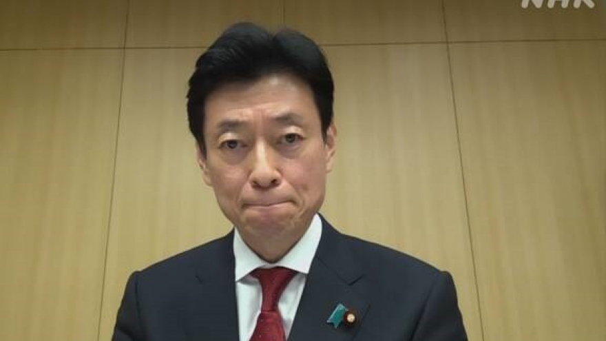 Bộ trưởng Nhật tự cách ly tại nhà vì tiếp xúc với bệnh nhân Covid-19