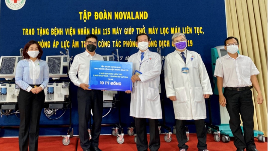 Novaland trao tặng thiết bị y tế tại Bệnh viện Nhân dân 115