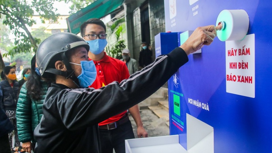 “ATM thực phẩm miễn phí” của Báo Người Lao Động khai trương tại Hà Nội