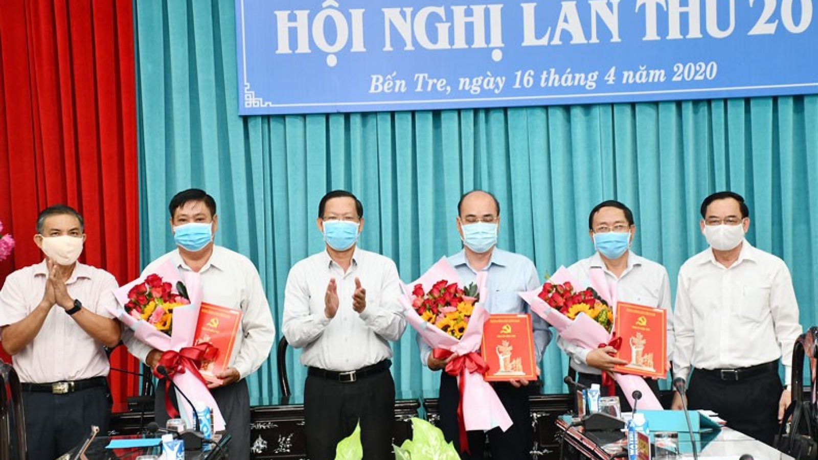 Công bố quyết định của Ban Bí thư Trung ương Đảng về công tác cán bộ