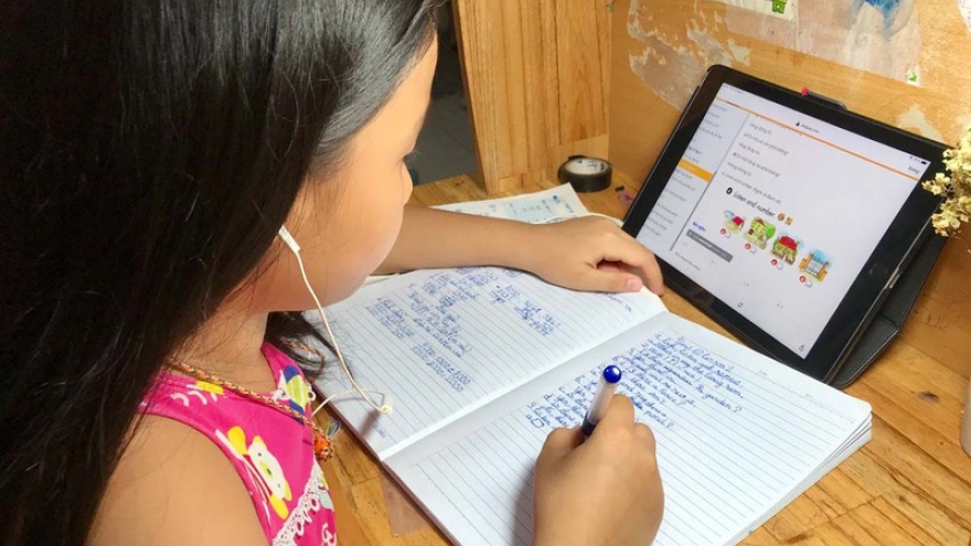 Dạy và học trực tuyến tại Đà Nẵng còn bộn bề khó khăn