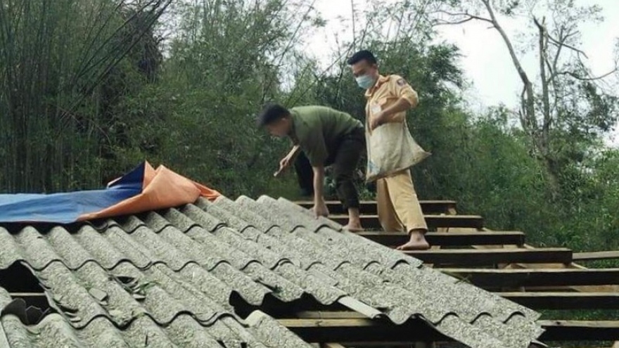 1 người chết, 4 người bị thương do mưa đá, dông lốc tại Sơn La 