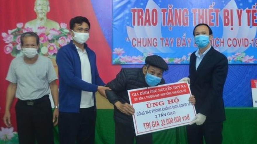 Cụ ông 95 tuổi ở Hải Dương trao tặng 2 tấn gạo chống dịch