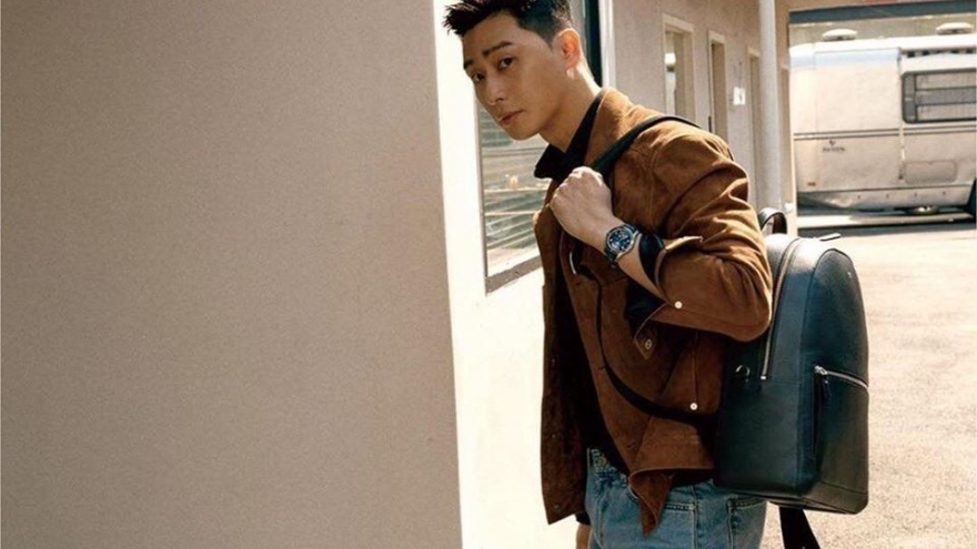 Park Seo Joon “lột xác” điển trai, tiết lộ về vai diễn “Park Sae Roy”