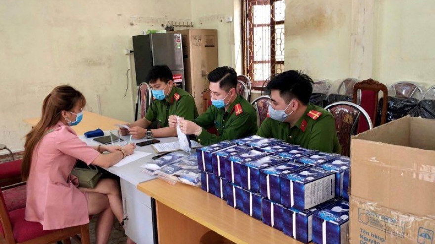 Sơn La bắt giữ đối tượng làm giả hơn 1.300 khẩu trang y tế 
