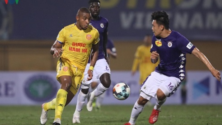 Bóng đá Việt Nam trở lại, V-League 2020 chưa tiếp tục trong tháng 5