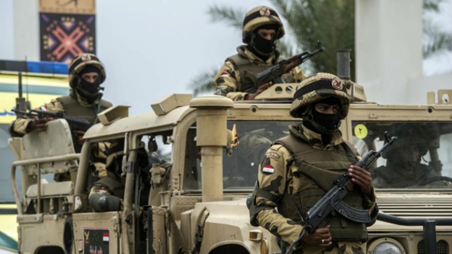 10 quân nhân Ai Cập thương vong do bị tấn công tại Bắc Sinai