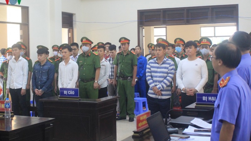 	Xét xử vụ án hình sự có đến 28 bị cáo ra hầu Tòa