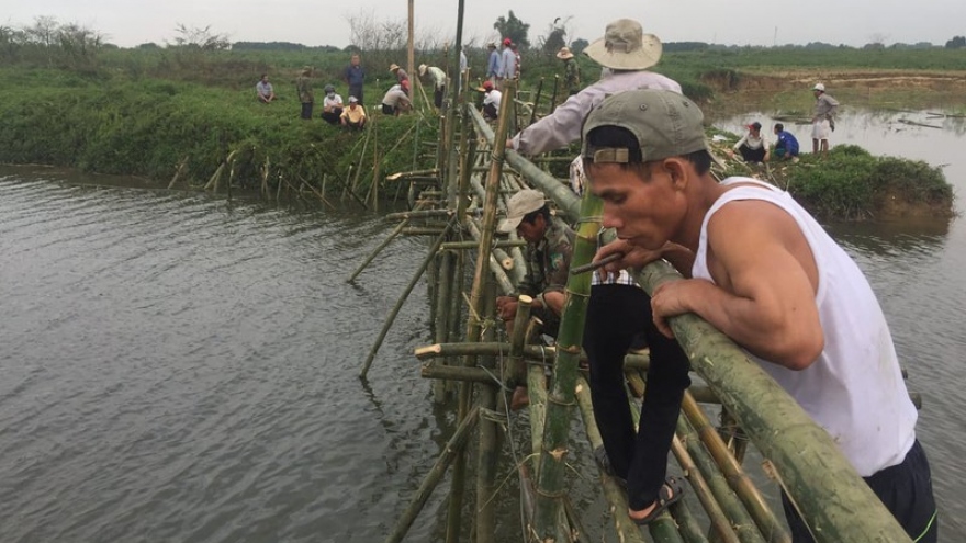 Bao giờ chấm dứt nạn cát tặc trên sông Bồ, Thừa Thiên Huế?