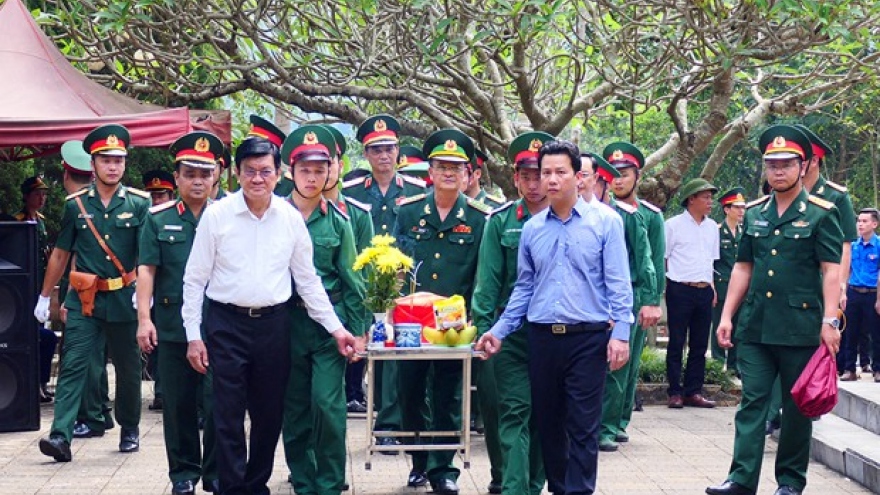 Nguyên Chủ tịch nước Trương Tấn Sang dự lễ truy điệu các AHLS tại Vị Xuyên