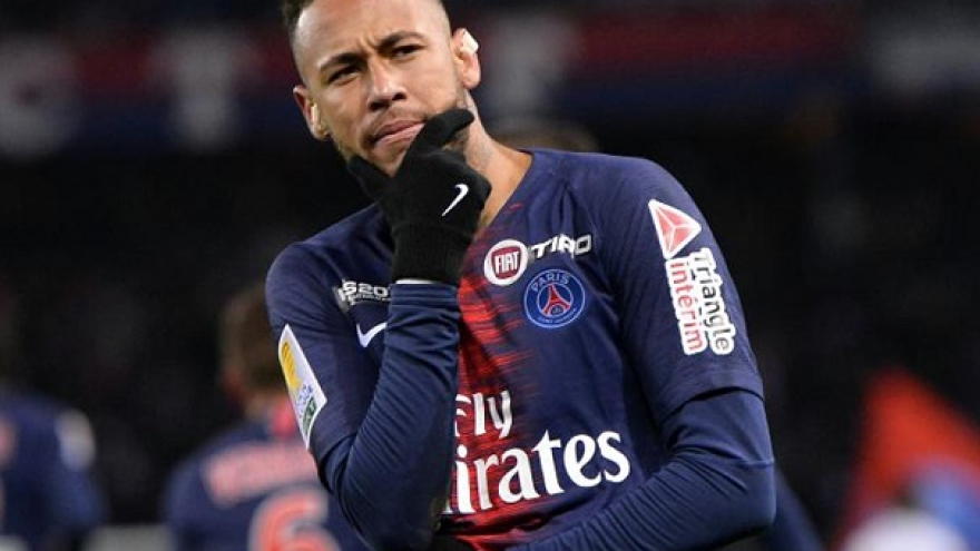 Neymar từ chối đề nghị giảm lương của Chủ tịch PSG