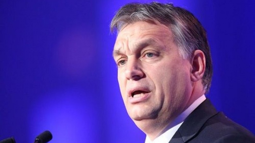 Hungary bắt giữ đối tượng phát tán tin giả về dịch bệnh