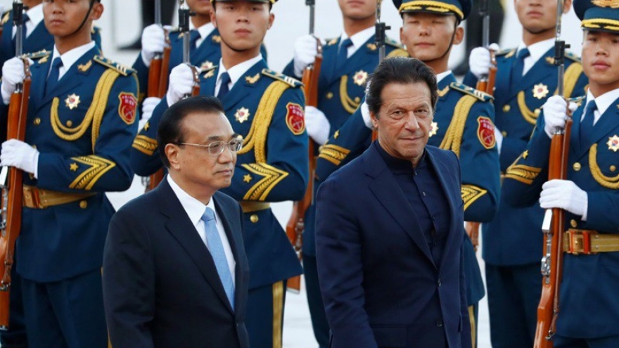 Thách thức mà Pakistan đối mặt khi rời xa Mỹ và gần gũi với Trung Quốc