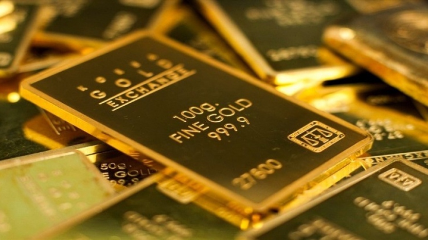 Giá vàng thế giới bật tăng mạnh, tiến gần mốc 50 triệu đồng/lượng