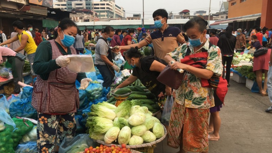 Lào nới lỏng một số quy định phòng, chống dịch Covid-19