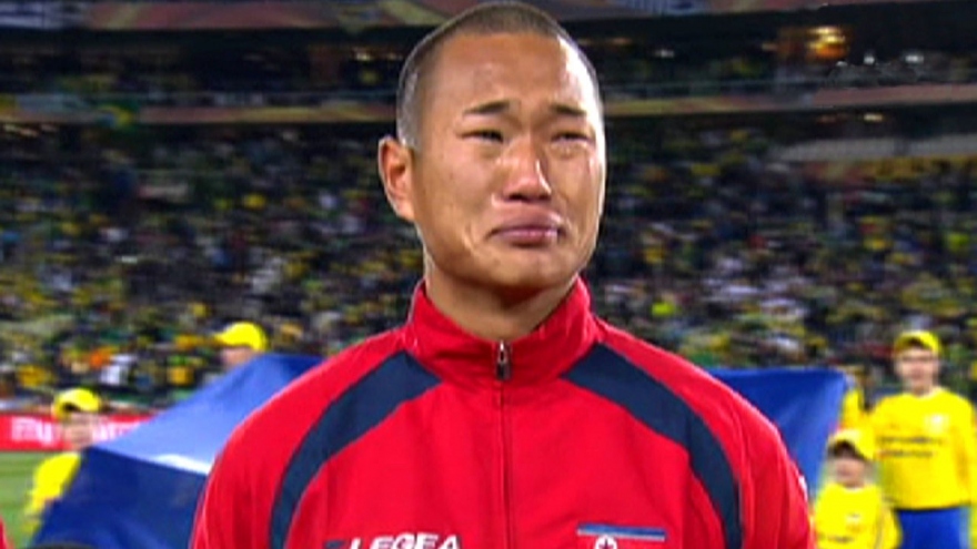 Ngày này năm xưa: Cầu thủ Triều Tiên bật khóc ở World Cup 2010