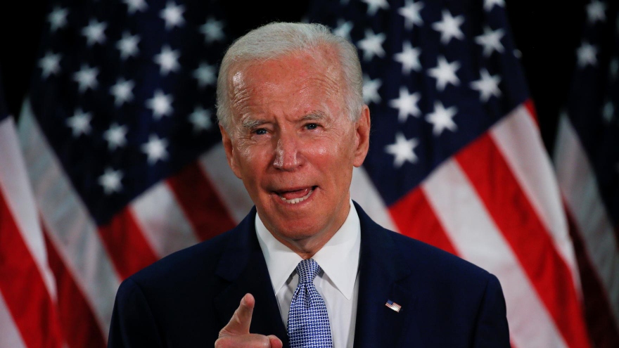 Ông Joe Biden sẽ gặp và chia buồn với gia đình George Floyd