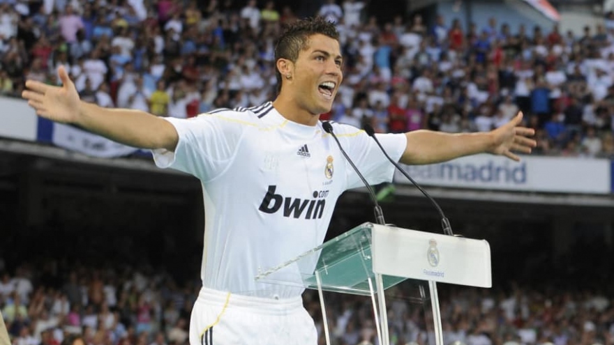 Ngày này năm xưa: Ronaldo đạt thỏa thuận rời MU sang Real Madrid