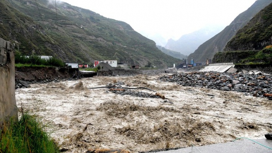 Trung Quốc tiếp tục ban hành cảnh báo mưa lớn và thiên tai