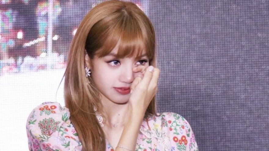 Fan sốc khi biết Lisa (Black Pink) từng bị quản lý cũ lừa 20 tỷ đồng