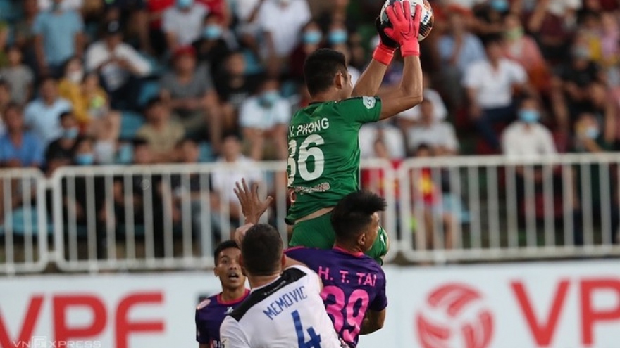 VIDEO: Pha va chạm “rợn tóc gáy” trong trận HAGL 1-1 Sài Gòn FC