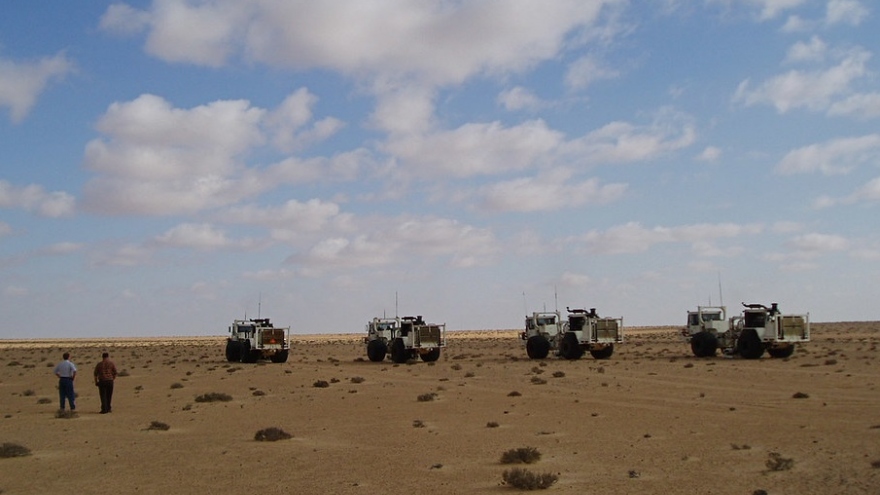Quân đội Quốc gia Libya đóng cửa 200km không phận tại Sirte