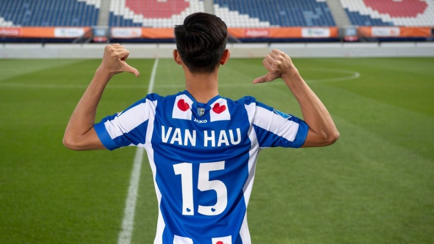 Văn Hậu khó tiếp tục ở lại Heerenveen vì Covid-19