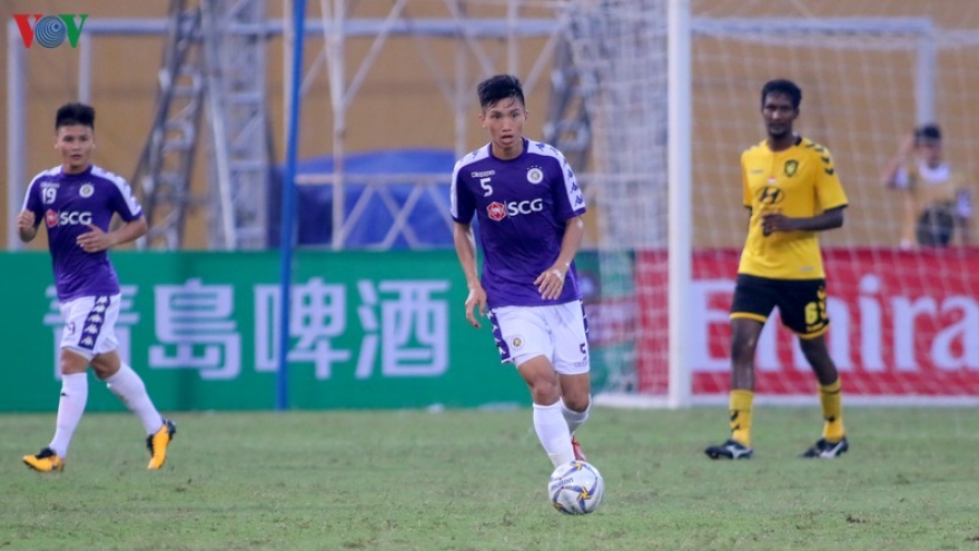 HLV Chu Đình Nghiêm mong muốn Văn Hậu trở lại Hà Nội FC