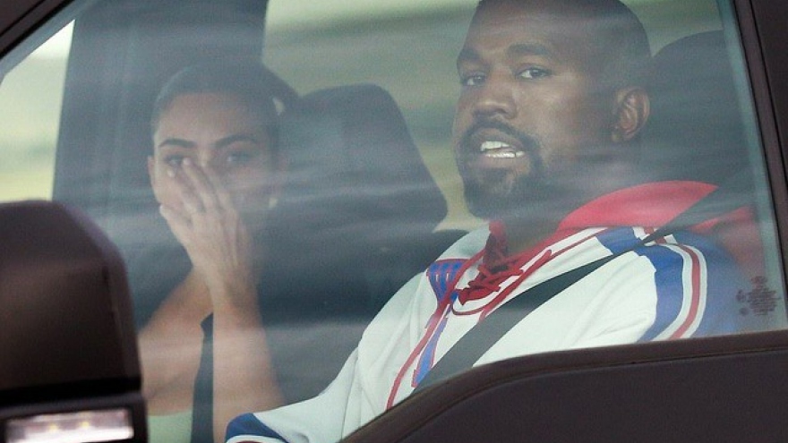 Kim Kardashian bật khóc khi trò chuyện với chồng sau vụ căng thẳng