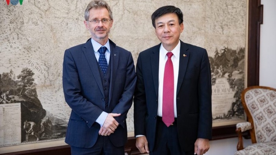 Đại sứ Việt Nam gặp gỡ lãnh đạo cấp cao Cộng hòa Séc