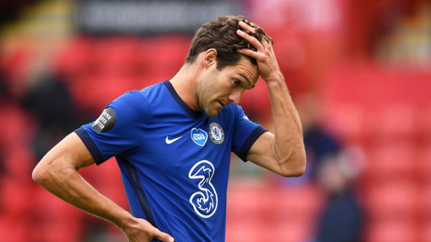 Chelsea đã tự tay mở toang cánh cửa vào top 4 cho MU như thế nào?
