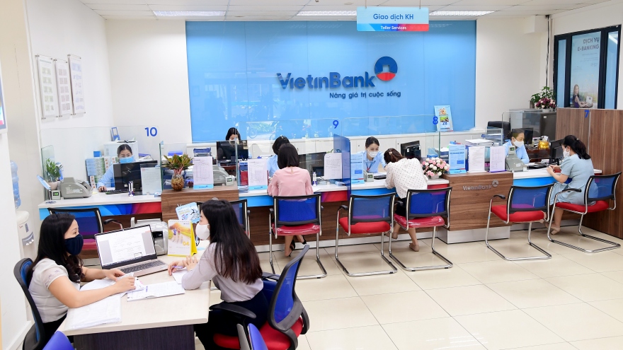 VietinBank ưu tiên nguồn lực hỗ trợ DN, người dân khôi phục sản xuất