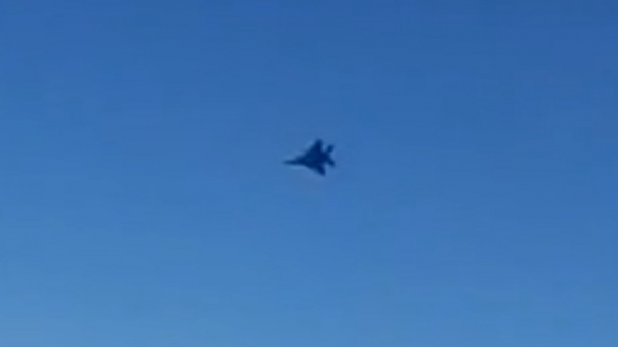 Máy bay Iran hạ độ cao tránh tiêm kích F-15 trên không phận Syria