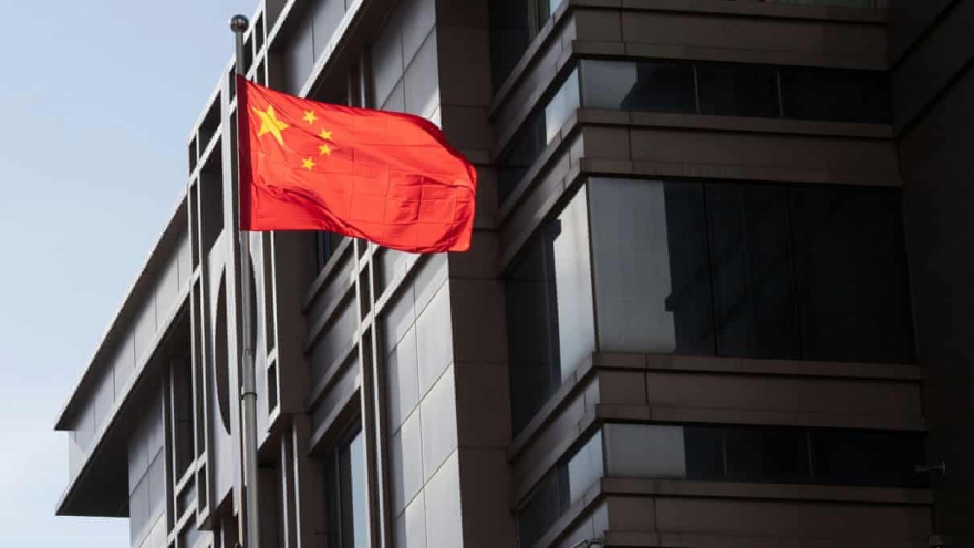 FBI: Nhà khoa học Trung Quốc trốn trong Lãnh sự quán để tránh bị bắt