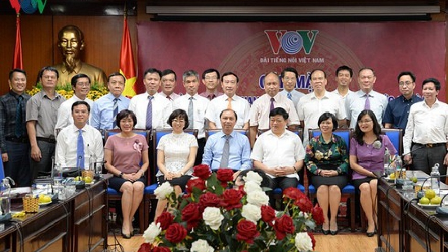 VOV hosts meeting with newly accredited Vietnamese ambassadors