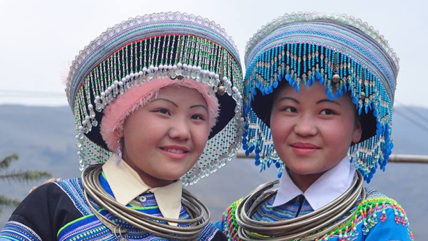 Colourful headdresses of ethnic girls in northwestern mountainous region