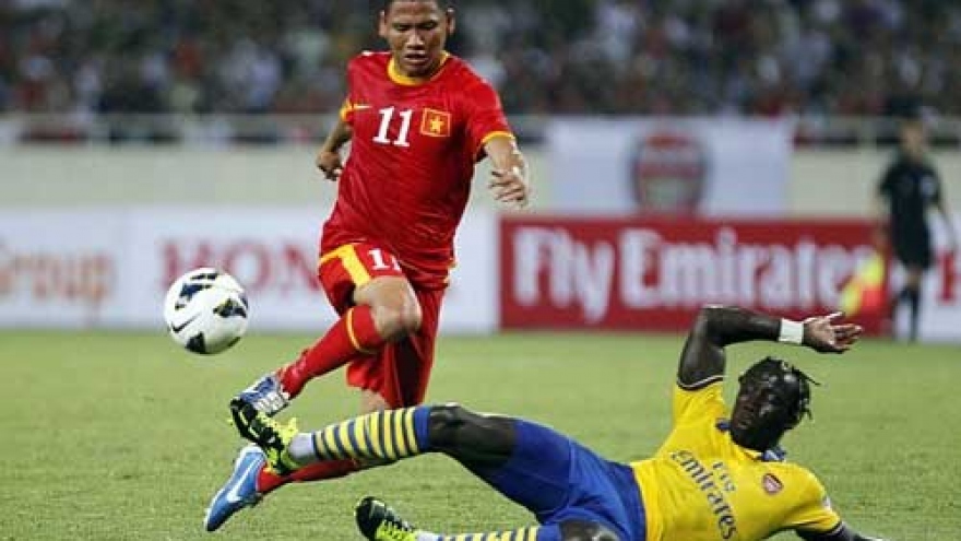 Ngày này năm xưa: ĐT Việt Nam có trận cầu lịch sử với Arsenal