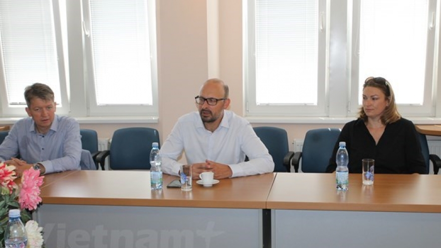 Vietnamese people integrating well into Czech society