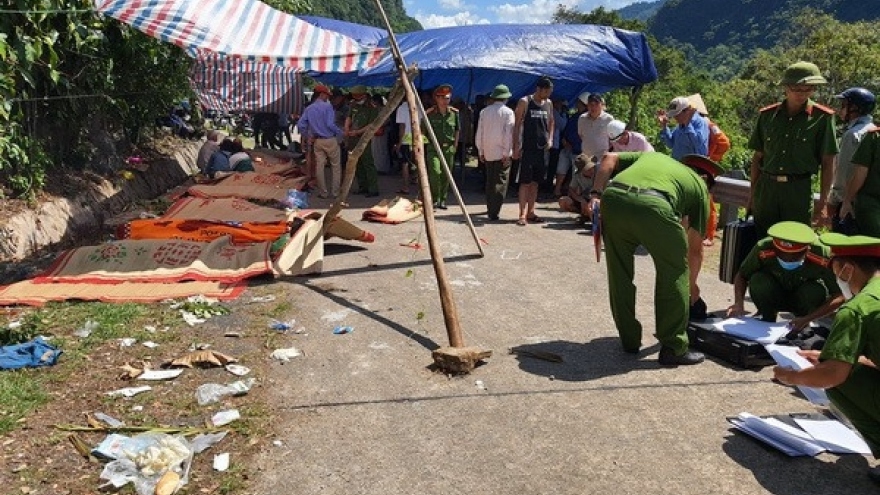 Khẩn trương cứu chữa các nạn nhân tai nạn nghiêm trọng tại Quảng Bình